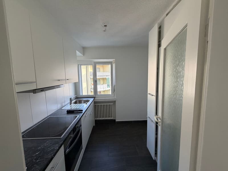 Ab sofort: Helle 3.5-Zimmer-Wohnung mit Balkon in Rüti ZH (10)