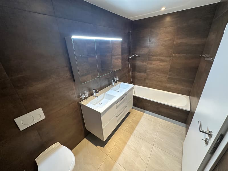 Badezimmer_Badewanne.jpg