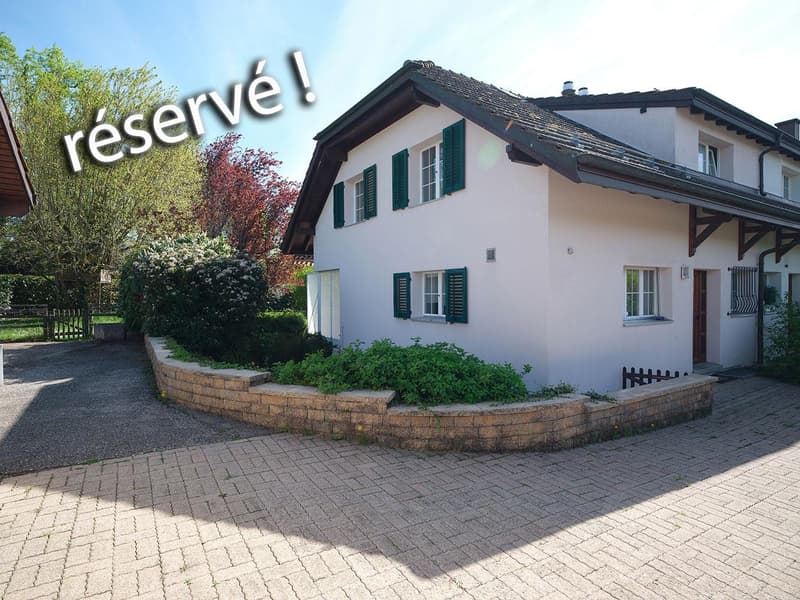 En exclusivité - Maison jumelle avec grand jardin (8)