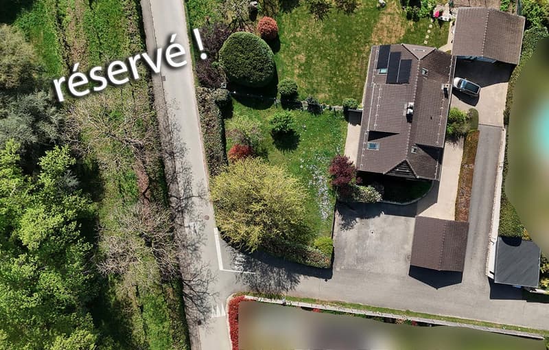En exclusivité - Maison jumelle avec grand jardin (9)