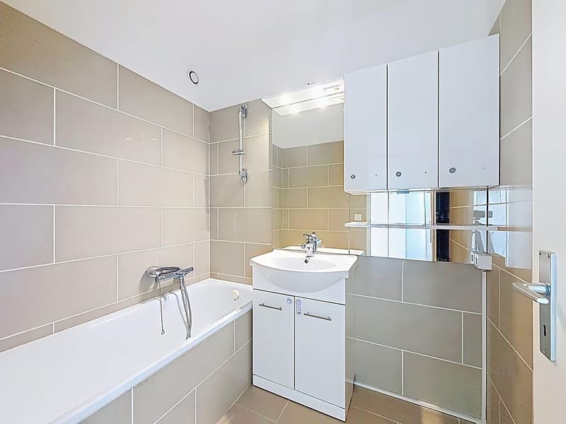 En exclusivité - Appartement de 3,5 pièces avec vue (7)