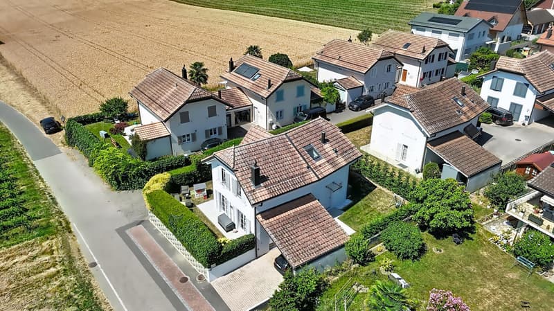 Maison individuelle en bordure de zone agricole (2)