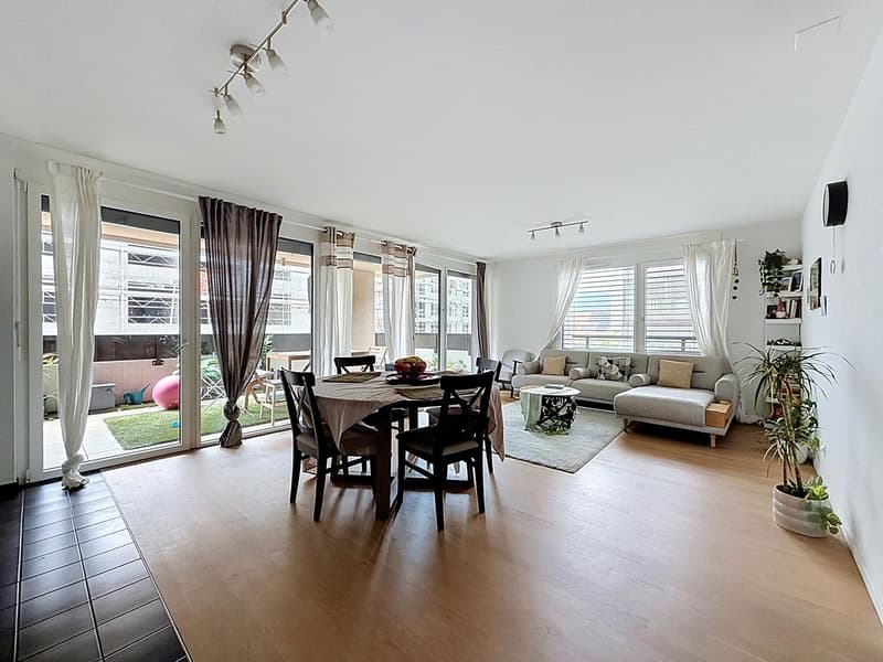 Appartement de 4,5 pièces à Gland (1)