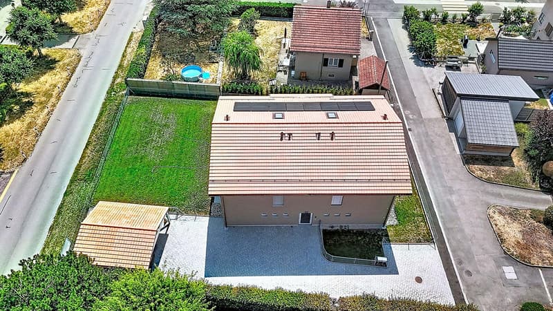 Villa jumelle de 7 pièces avec jardin (3)