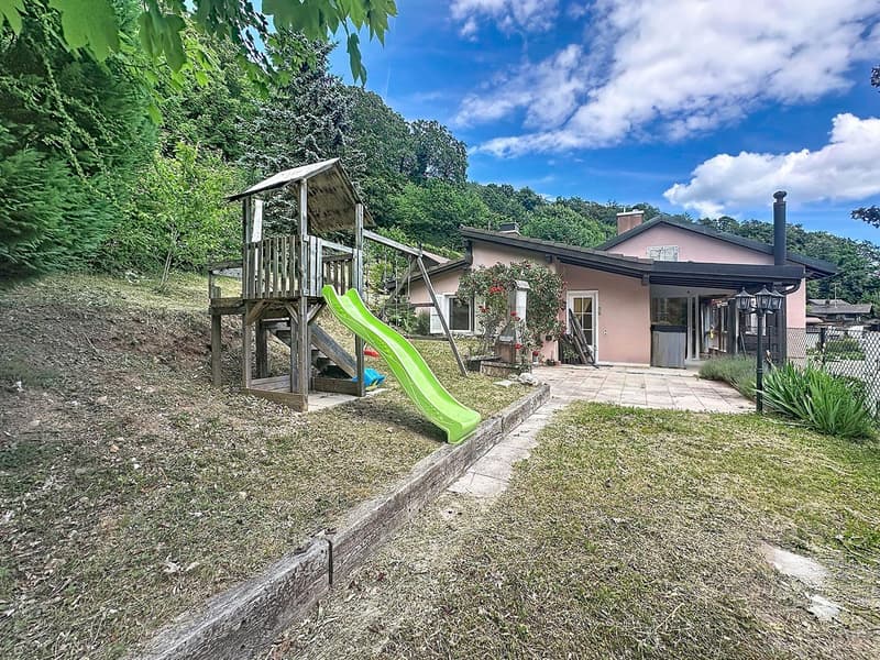 En exclusivité - Grand appartement avec jardin privatif, terrasse et balcon (4)