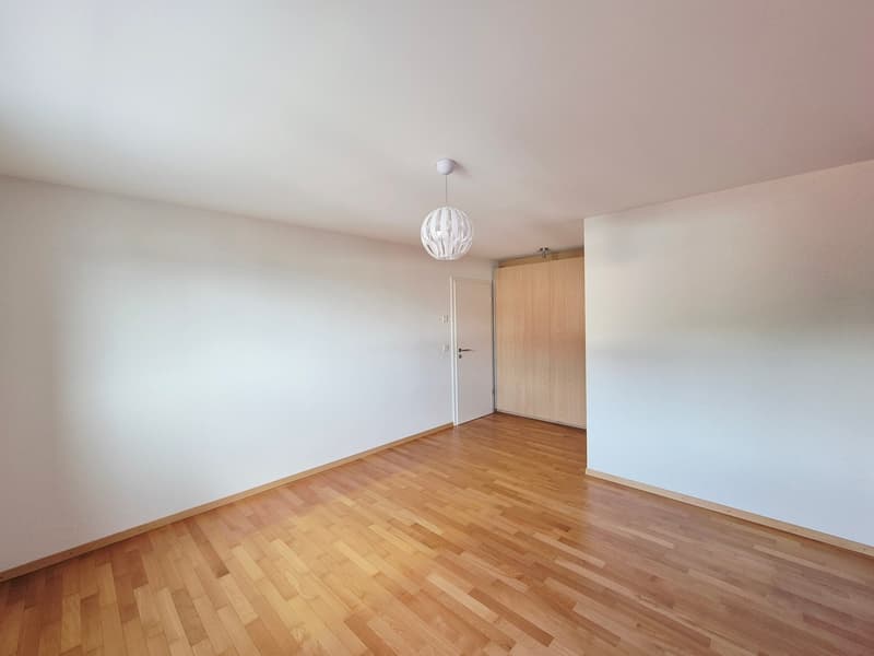 BROC - Attique de 3,5 pièces avec vue panoramique (7)