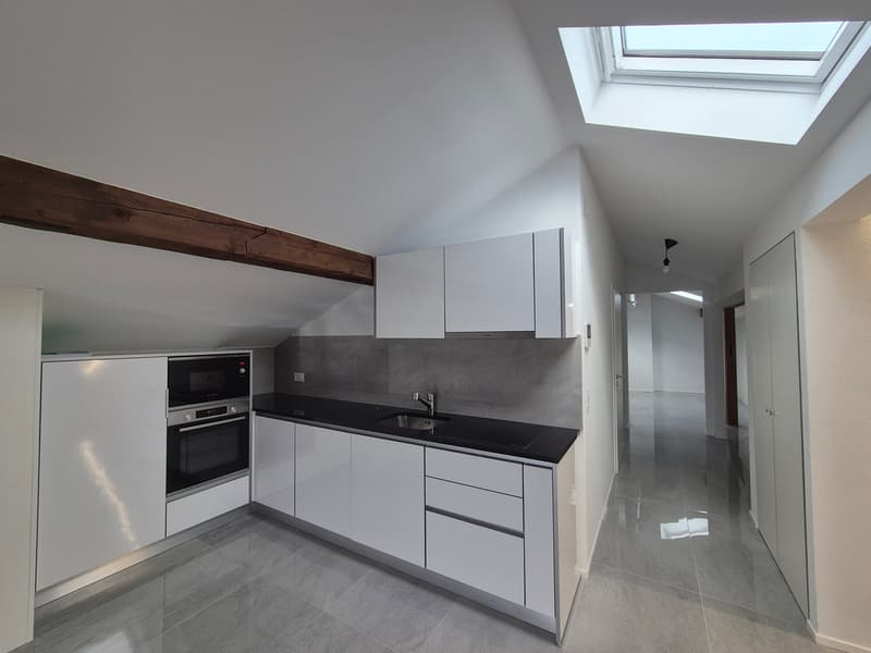 LOFT de 68 m2 + 40 m2 de rangement (2)