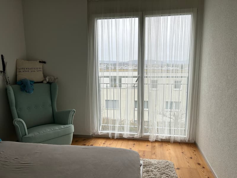 Moderne und stillvoll möblierte Zimmer zu vermieten (2)