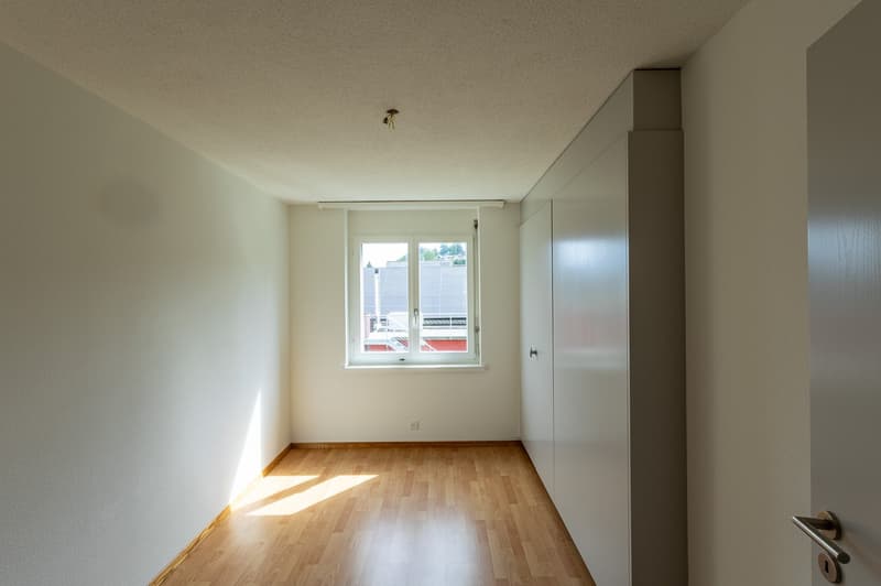 4.5-Zimmer-Wohntraum in Steckborn – Wintergarten, Kamin & Abendsonne (8)