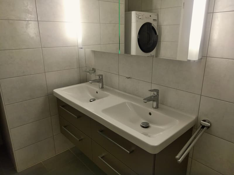 Immeuble résidentiel moderne de 6 logements au coeur du village (8)