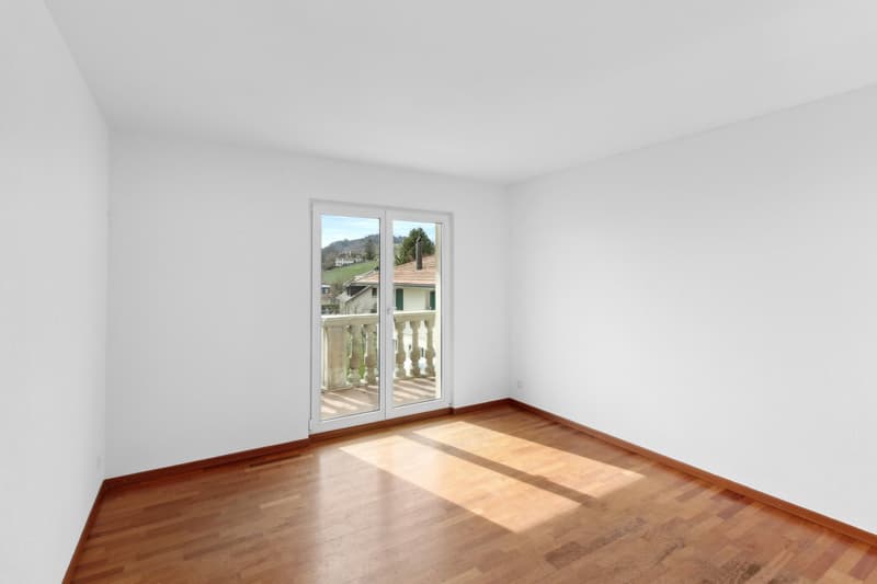 Villa moderne avec vue sur le lac (11)