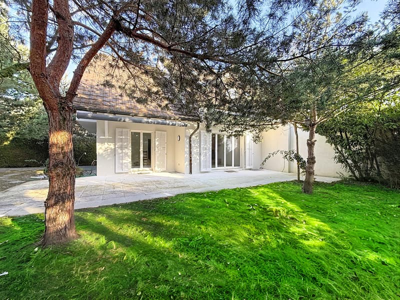 Villa raffinée avec studio d'appoint indépendant à Commugny (7)