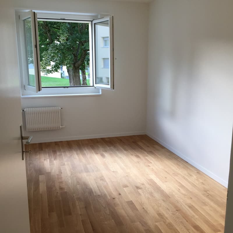 Helle 4.5-Zimmer-Wohnung mit Balkon in Münsingen (8)