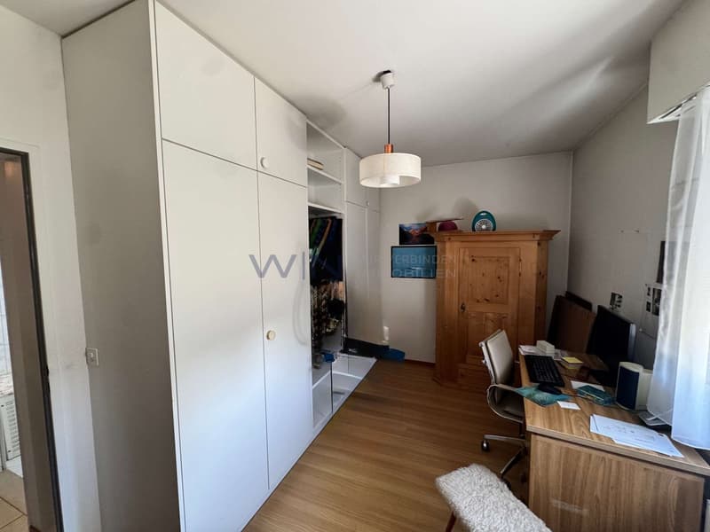 Office mit Stauraum
