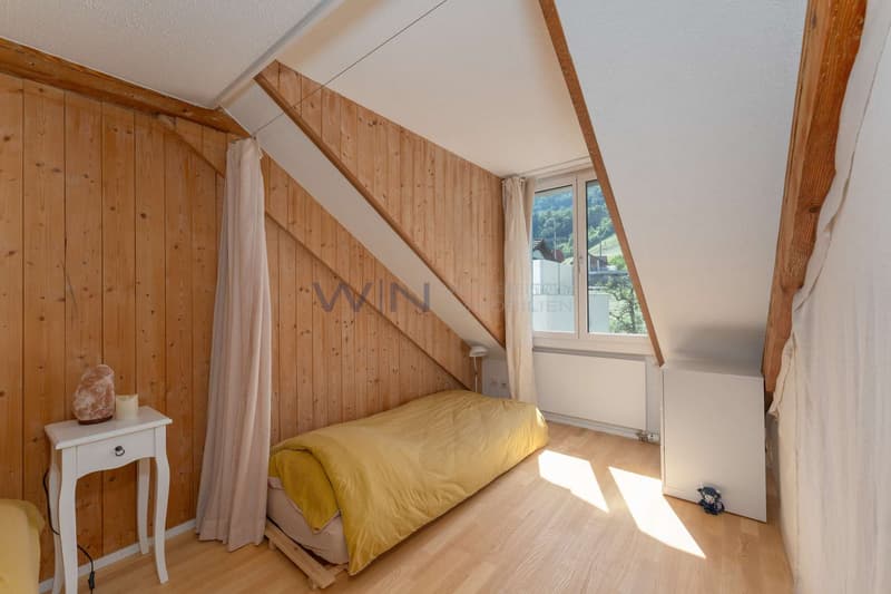 Schlafzimmer 1