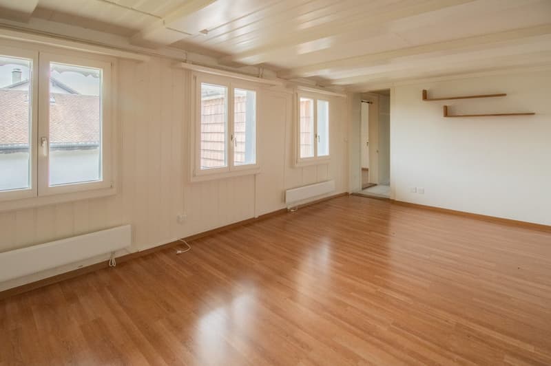 Charmante 3.5-Zimmer-Wohnung mit grosser Terrasse in Oberbuchsiten – befristet auf 12 Monate (3)