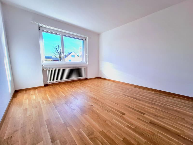Gemütliche 2^4.5-Zimmerwohnung mit Balkon in ruhiger Lage (Erlinsbach SO) (2)