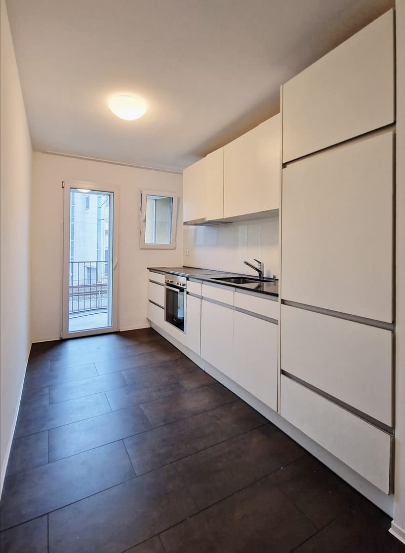 Charmante 3.5-Zimmerwohnung in Emmen mit Balkon (2)