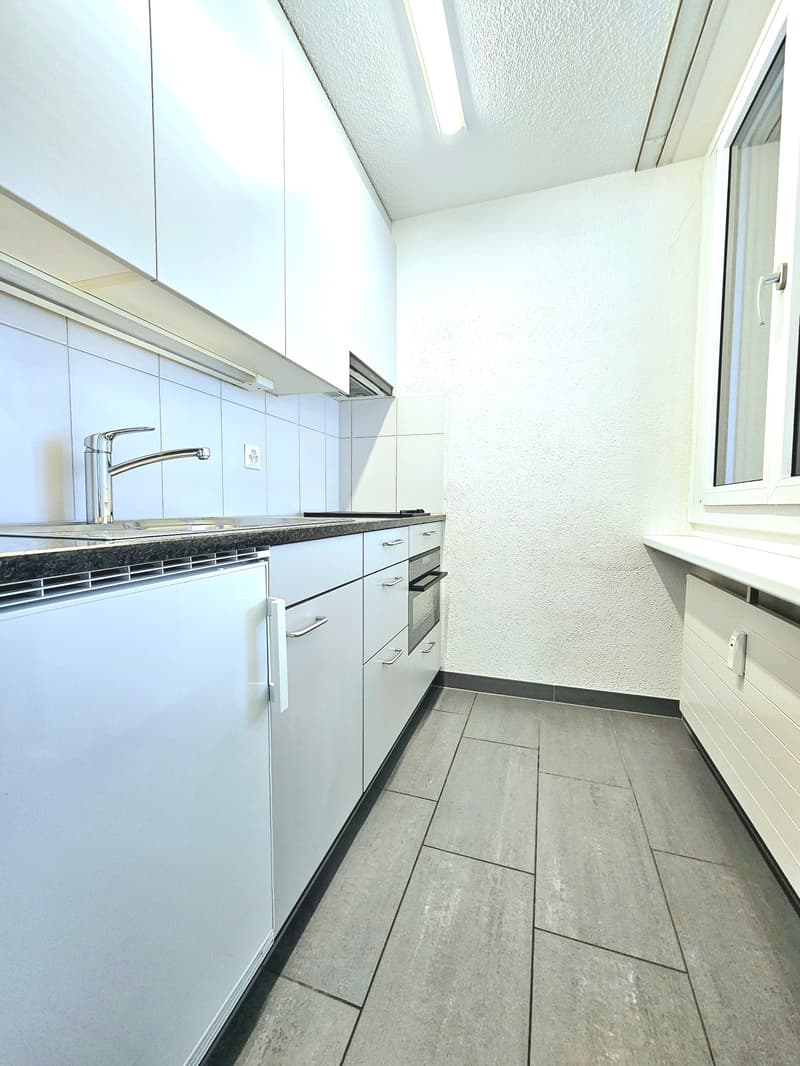 Helle 1.5-Zimmer-Wohnung mit Balkon im 6. OG in Wettingen – ab November 2026 (3)
