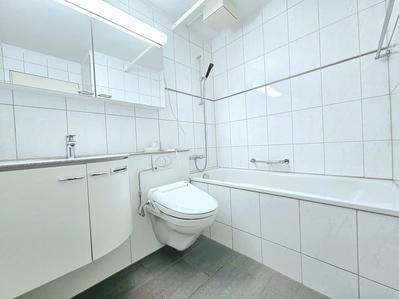 Helle 1.5-Zimmer-Wohnung mit Balkon im 6. OG in Wettingen – ab November 2026 (4)