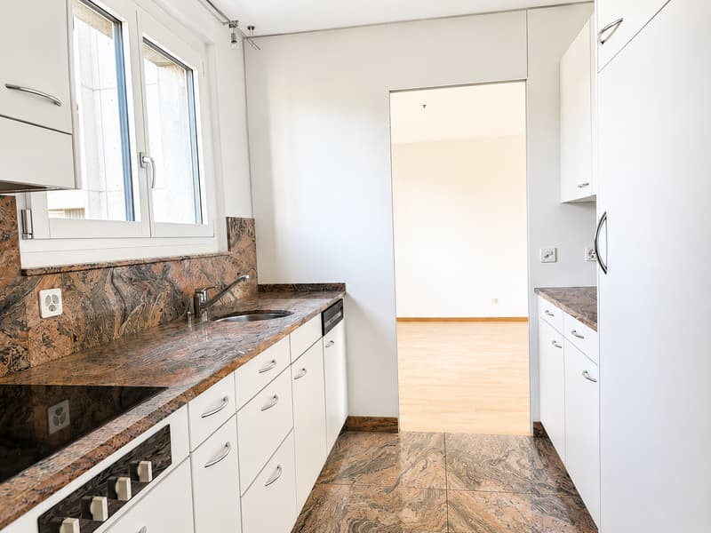 Gepflegte Wohnung mit Balkon und Weitsicht (2)