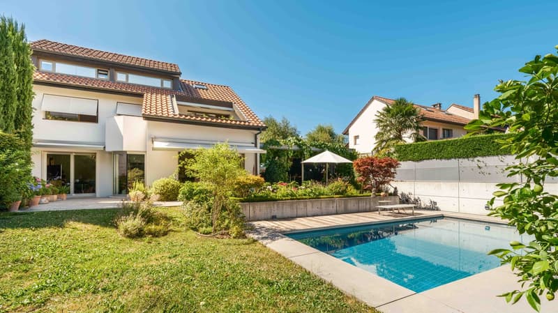 Belle propriété avec piscine à Cologny (9)