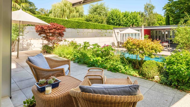 Belle propriété avec piscine à Cologny (8)