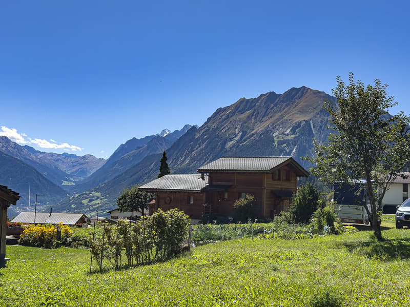 Maison de village 5.5 pièces avec potentiel et superbe vue ! Val de Bagnes (1)