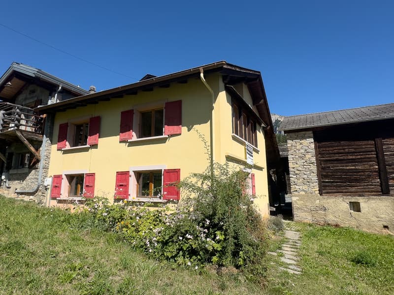 Maison de village 5.5 pièces avec potentiel et superbe vue ! Val de Bagnes (2)