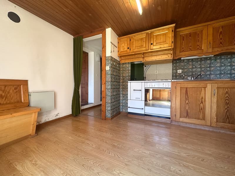 Maison de village 5.5 pièces avec potentiel et superbe vue ! Val de Bagnes (3)
