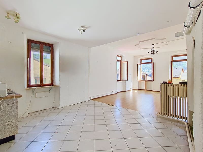Charmant appartement de 4.5 pièces avec balcon au coeur de St-Maurice (4)