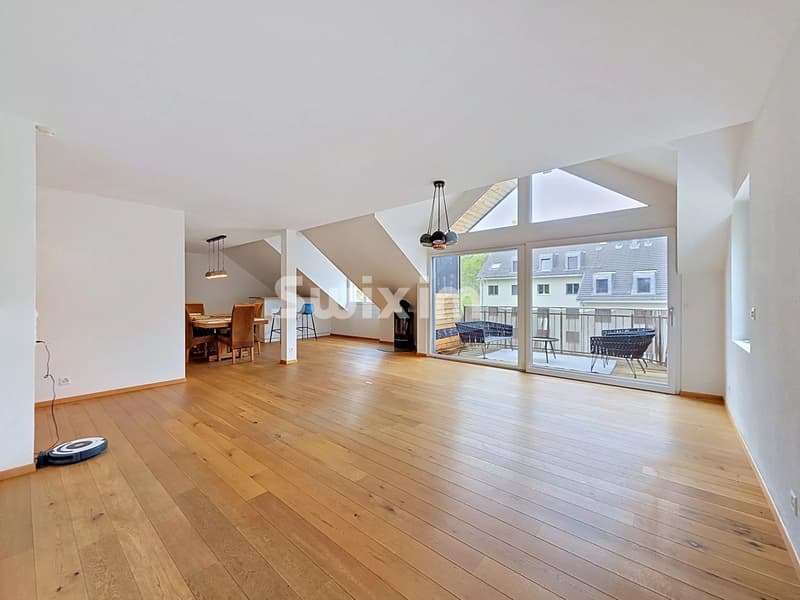 Elégant attique 190 m² coeur St-Cergue (1)