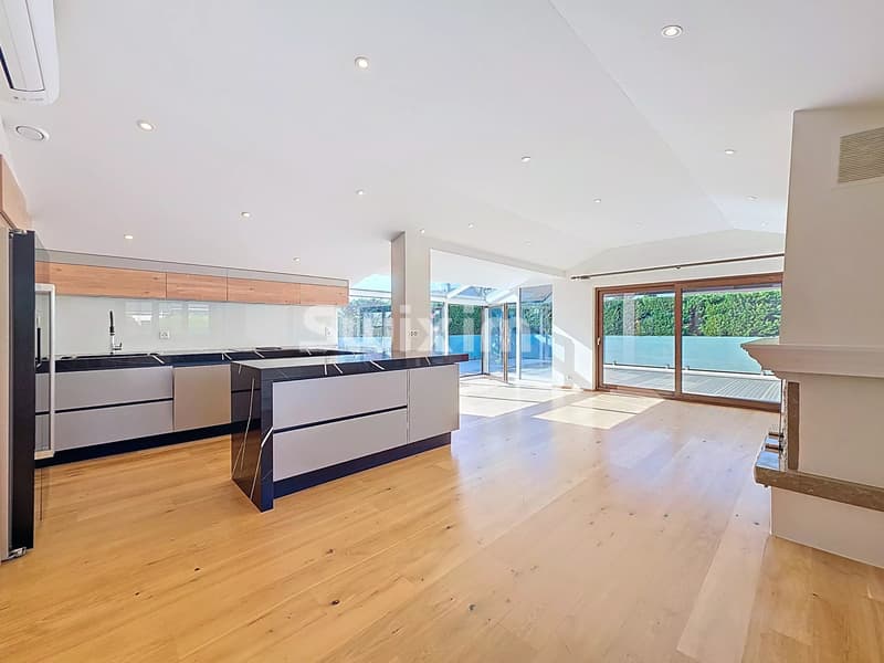 Charmante maison familiale avec piscine Chavannes des Bois (2)