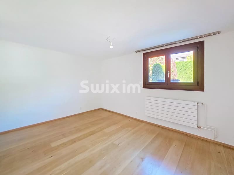 Charmante maison familiale avec piscine Chavannes des Bois (9)