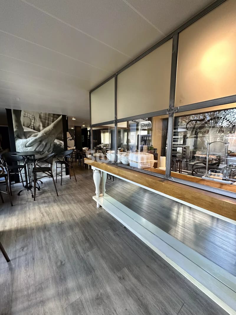 Restaurant réputé clé en main à saisir à Nyon (2)