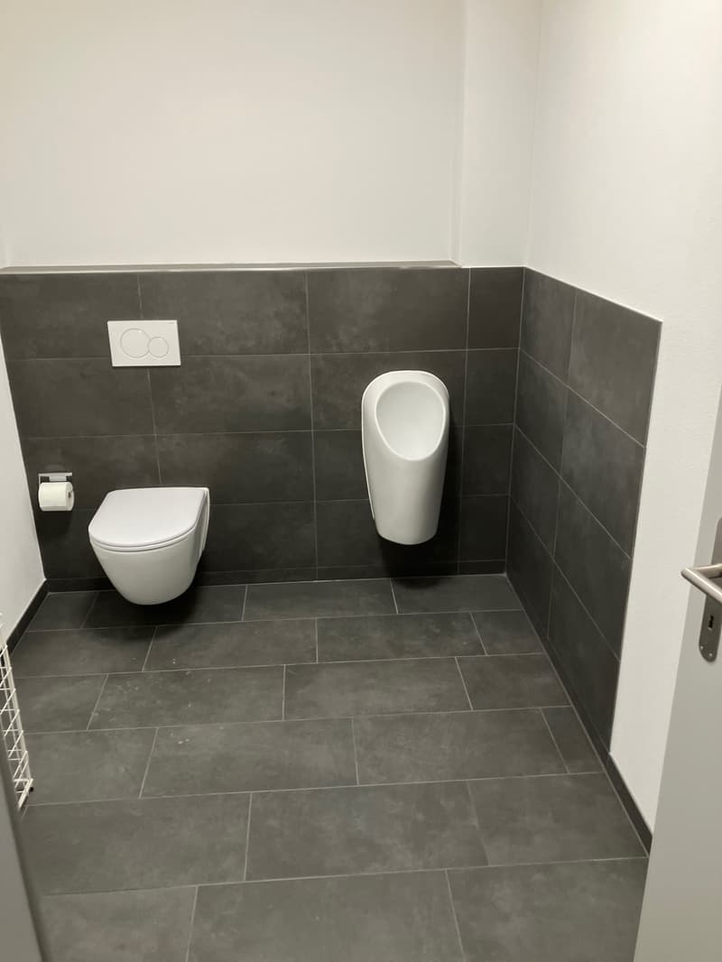 Moderner Gewerbe- Büroraum im Obergeschoss 310 m2 in Schlatt TG (8)