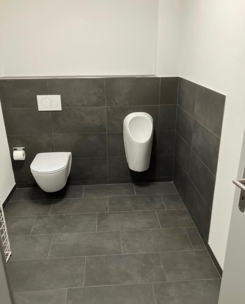 Moderner Gewerberaum mit Büro im Erdgeschoss 152 m2 in Schlatt TG (5)