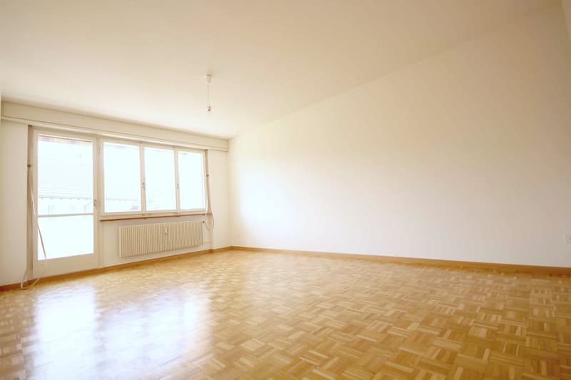 Zentrale & preiswerte 3-Zi-Wohnung mit Balkon und Südausrichtung in Aadorf (1)