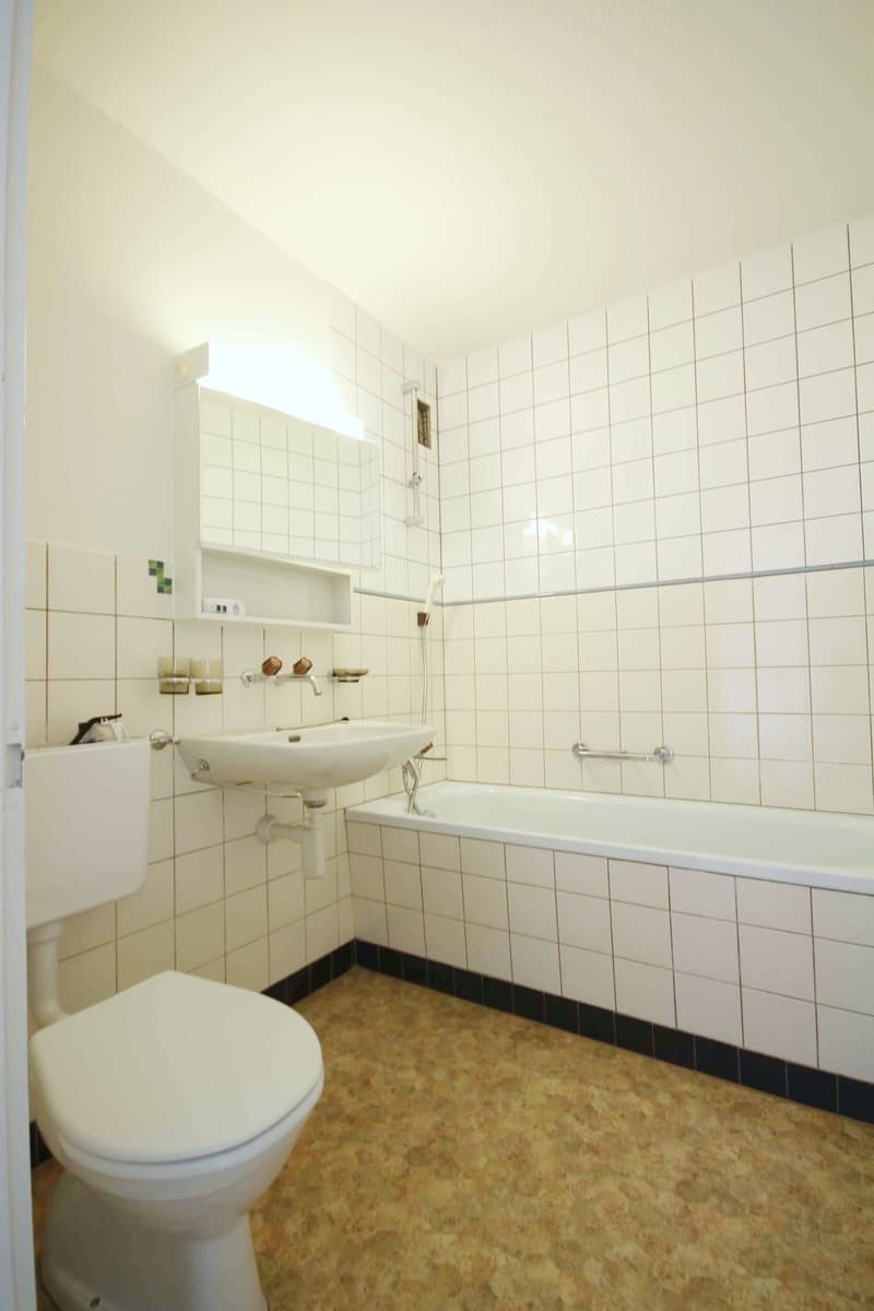 Zentrale + preiswerte 2-Zi-Wohnung mit Balkon und Südausrichtung in Aadorf (6)