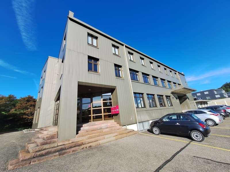 Bezugsbereites Büro im Wirtschaftsraum Zürich - Winterthur - Airport, mit guter Verkehrsanbindung (2)