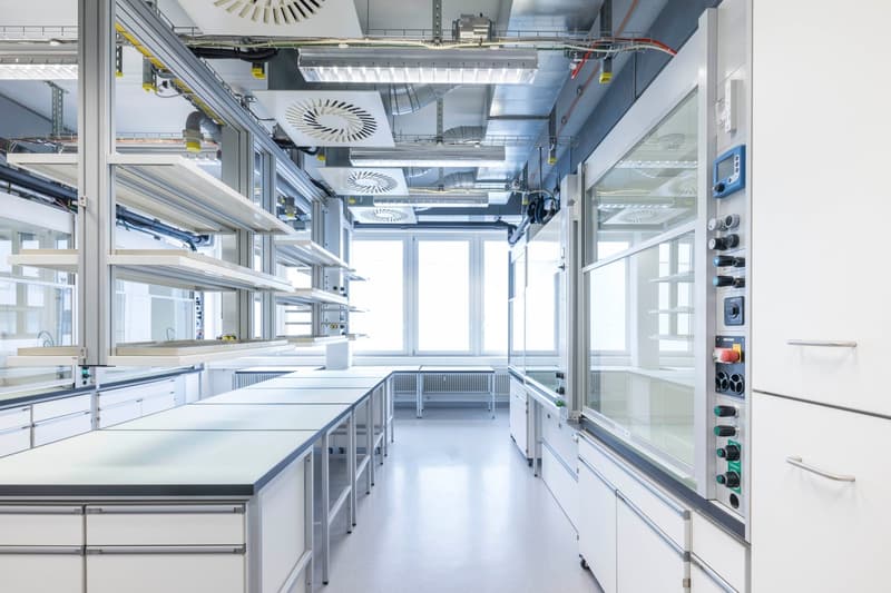 Equipped Lab Spaces im iCITY Reinach (1)