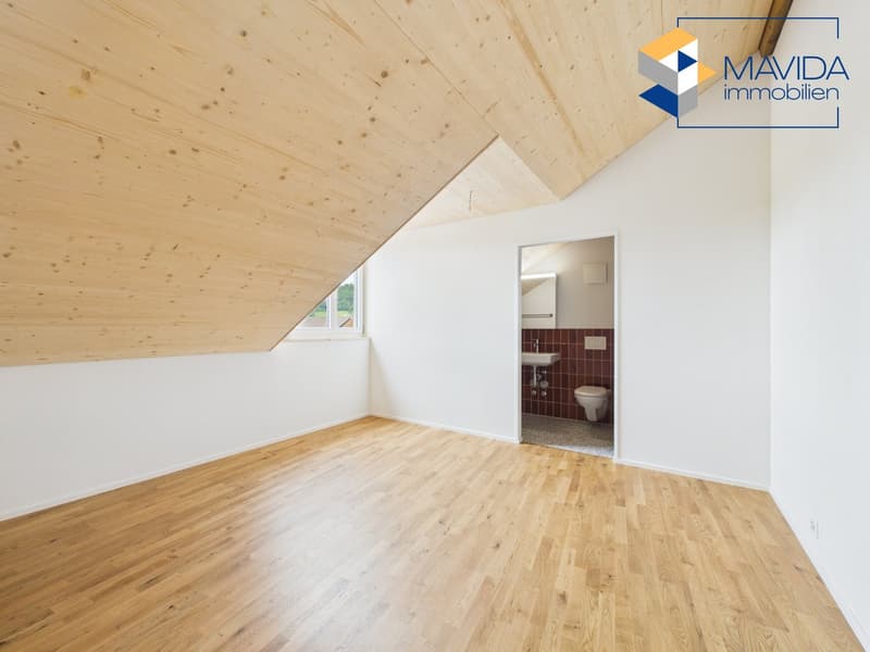 Ein Zuhause zum Ankommen – mit Loggia, Wohnungslift und viel Charme (9)