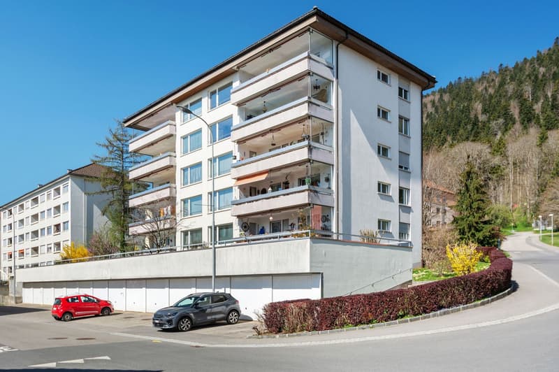 Spacieux appartement de 5,5 pièces avec grand balcon à Cernier (2)