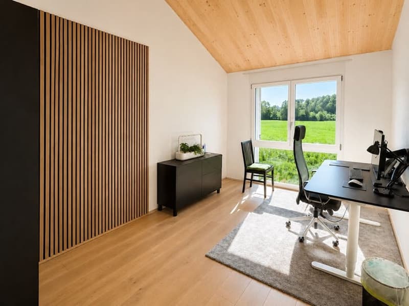 Neuwertig – 5.5-Zimmer-Haus mit Garten & Doppelgarage (7)