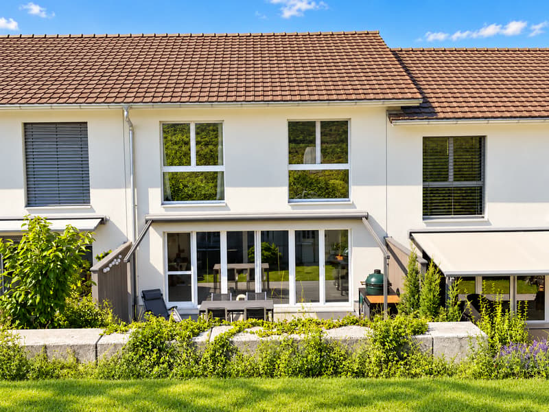 Neuwertig – 5.5-Zimmer-Haus mit Garten & Doppelgarage (2)