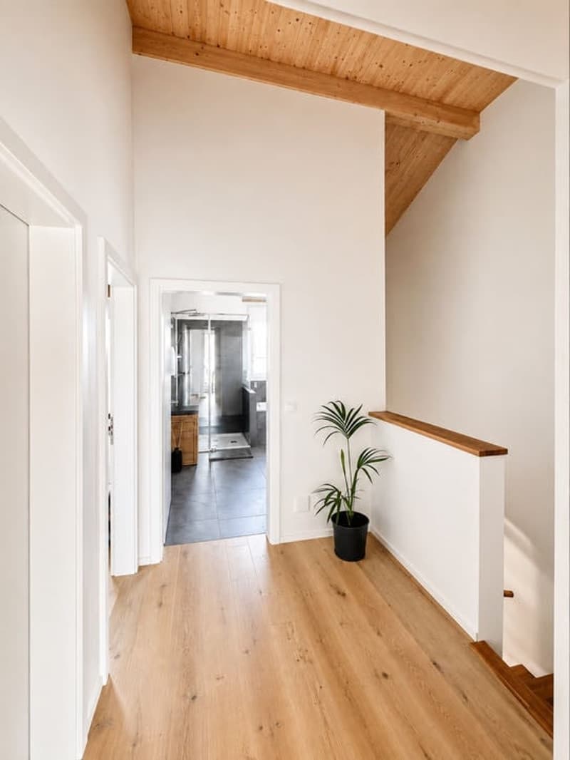 Neuwertig – 5.5-Zimmer-Haus mit Garten & Doppelgarage (9)