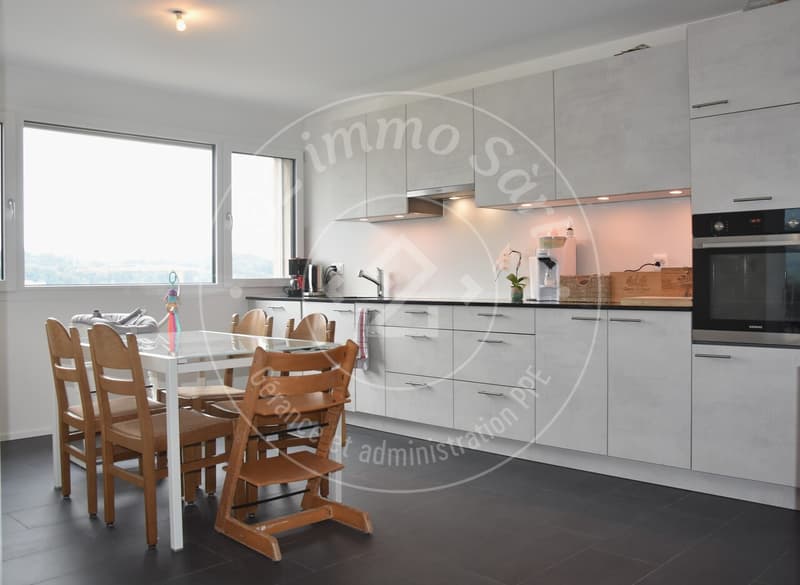 Magnifique attique de 4.5pces à Marly (4)