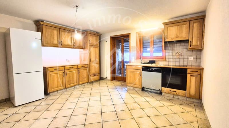 Charmant 2,5 pièces en duplex avec balcon et cheminée - Vauderens (1)