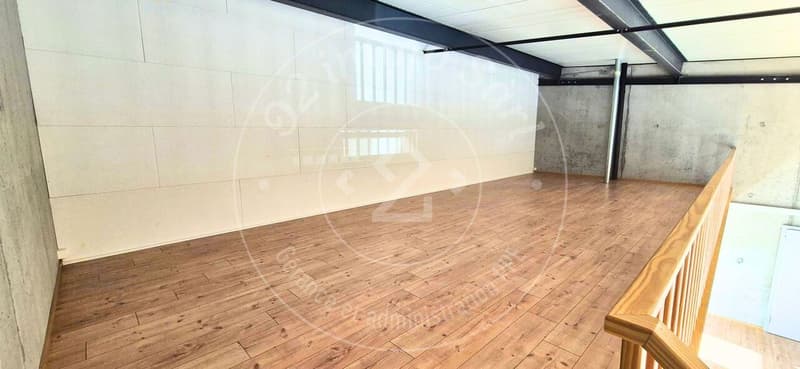 À louer à Ursy - Local commercial / bureau de 113 m² avec mezzanine (5)