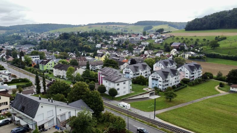 Terrain à bâtir avec vue lointaine - 1'607 m² en situation ensoleillée sur pente à Hölstein BL (6)